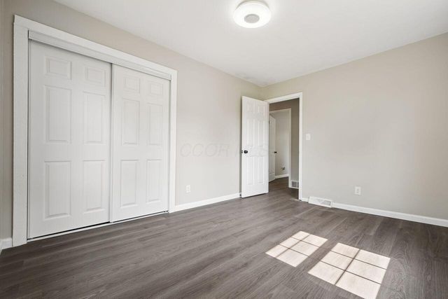 14 Wesley Drive, Heath, OH 43056