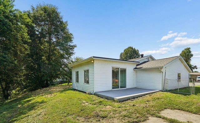 14 Wesley Drive, Heath, OH 43056