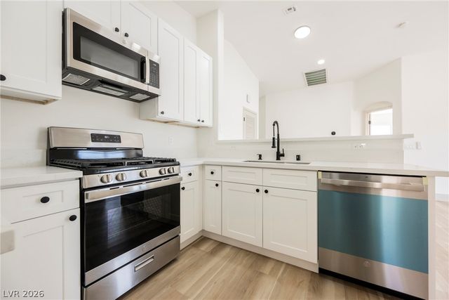 6090 Allred Place 101, Henderson, NV 89011