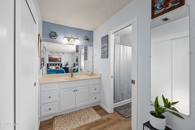 830 Sunrise Court, Lancaster, CA 93535