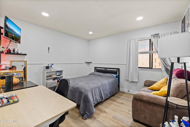 830 Sunrise Court, Lancaster, CA 93535