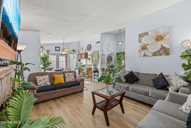 830 Sunrise Court, Lancaster, CA 93535