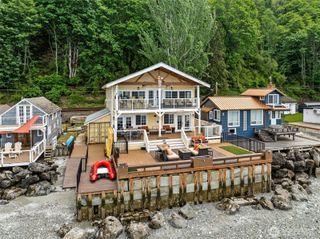 8116 Naketa Beach Walk, Mukilteo, WA 98275