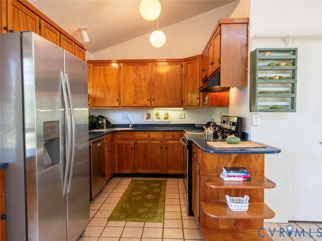 4177 Rolling Rd, Scottsville, VA 24590