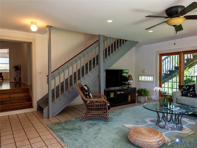 4177 Rolling Rd, Scottsville, VA 24590