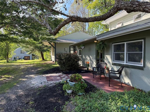 4177 Rolling Rd, Scottsville, VA 24590