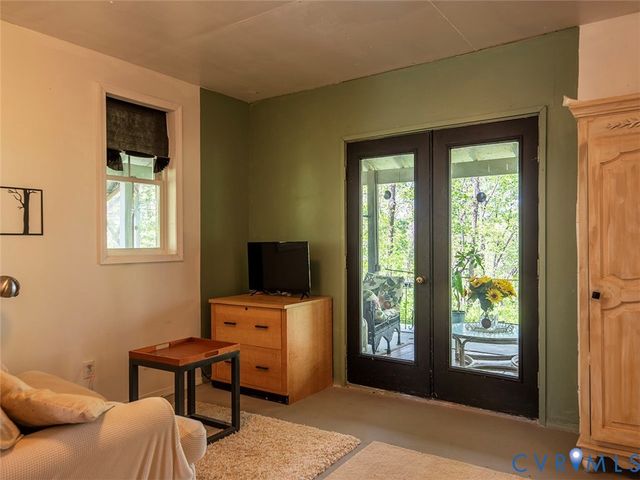 4177 Rolling Rd, Scottsville, VA 24590