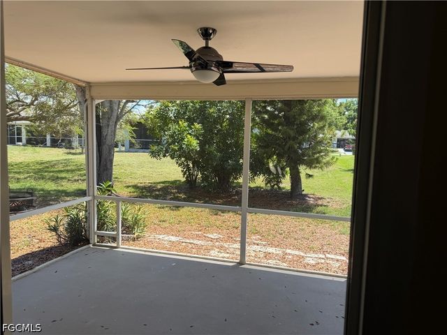 8072 Sandpiper RD, Fort Myers, FL 33967