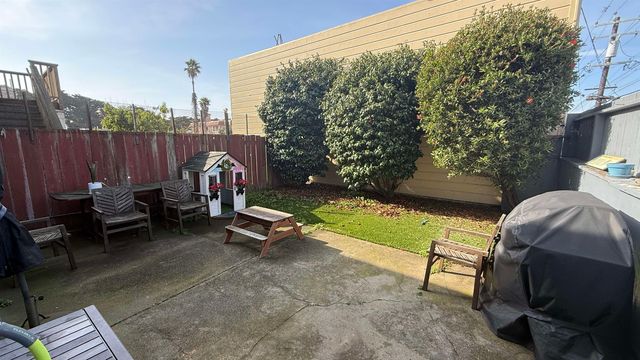 2701 43Rd Ave, San Francisco, CA 94116