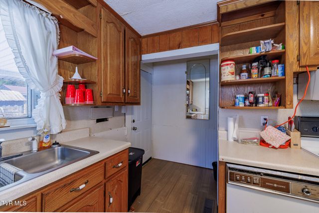 204 East Millpond Street, Kingsport, TN 37660