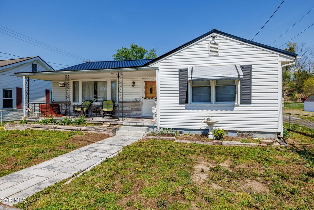 204 East Millpond Street, Kingsport, TN 37660