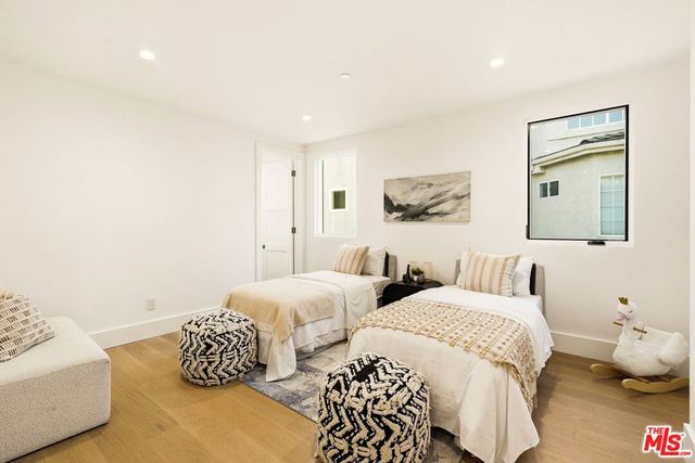 4423 Noble Avenue, Sherman Oaks, CA 91403