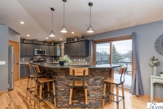 417 Pebble Court, Eagle Lake, MN 56024