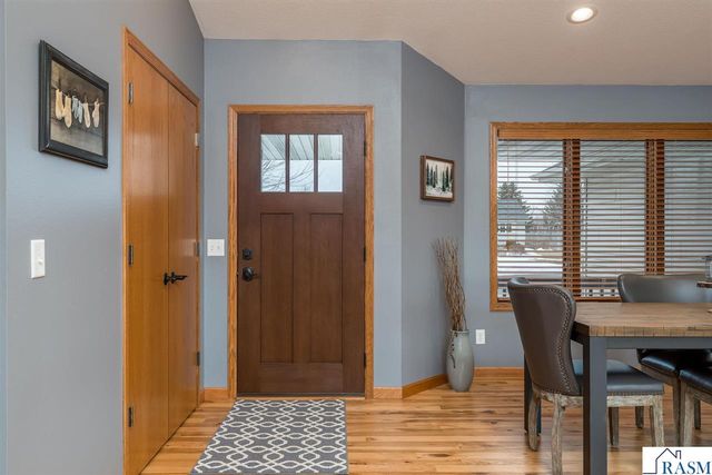 417 Pebble Court, Eagle Lake, MN 56024