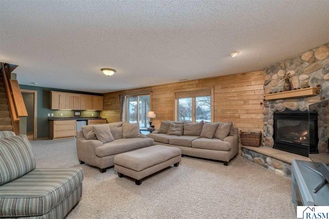 417 Pebble Court, Eagle Lake, MN 56024