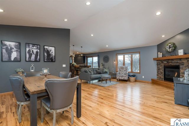 417 Pebble Court, Eagle Lake, MN 56024