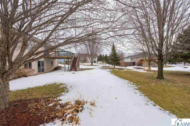 417 Pebble Court, Eagle Lake, MN 56024