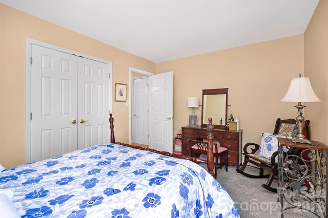 6306 Oxwynn Lane, Charlotte, NC 28270