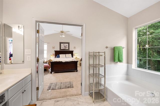 6306 Oxwynn Lane, Charlotte, NC 28270