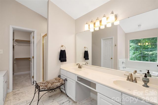 6306 Oxwynn Lane, Charlotte, NC 28270