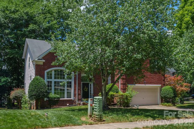 6306 Oxwynn Lane, Charlotte, NC 28270