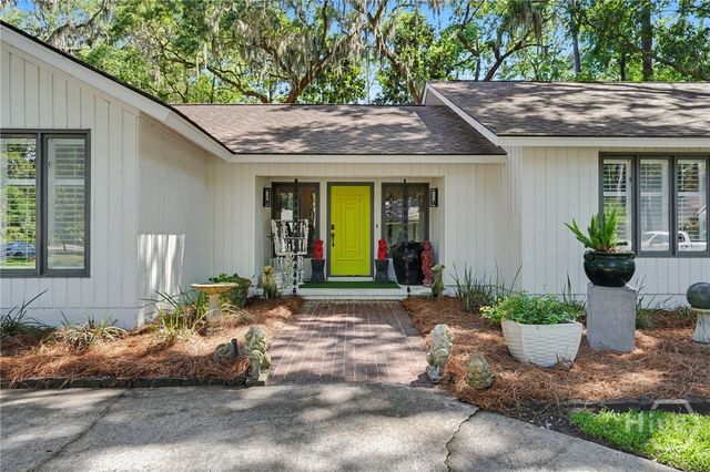 2 Mackay Lane, Savannah, GA 31411