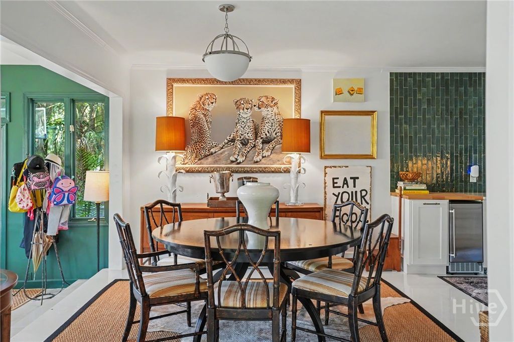 Image 7 of property listing at 2 Mackay Lane, Savannah, GA 31411