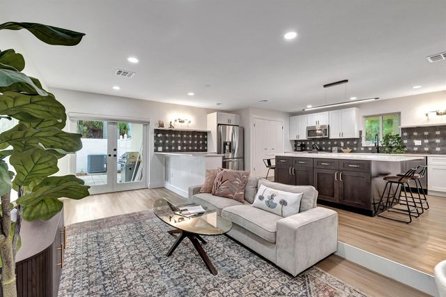 620 Las Palmas Park, Boynton Beach, FL 33435