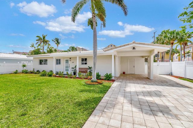 620 Las Palmas Park, Boynton Beach, FL 33435