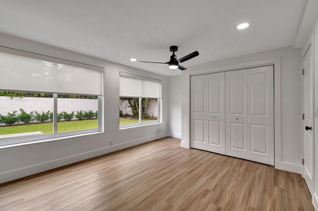 620 Las Palmas Park, Boynton Beach, FL 33435