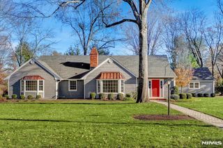 632 Fairview Place, Wyckoff, NJ 07481