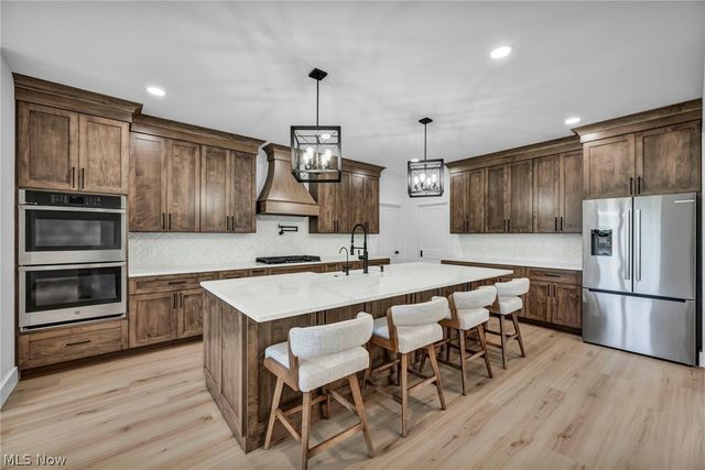 11605 Aquilla Road, Chardon, OH 44024