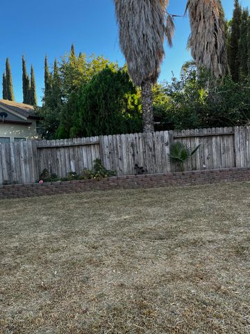 1460 Portsmouth Ln, Gustine, CA 95322