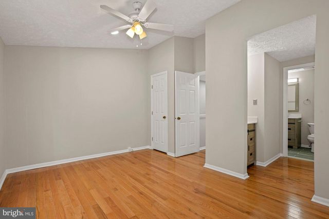 1539 WOODCREST DR, Reston, VA 20194