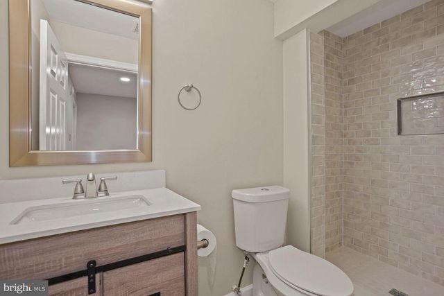 1539 WOODCREST DR, Reston, VA 20194