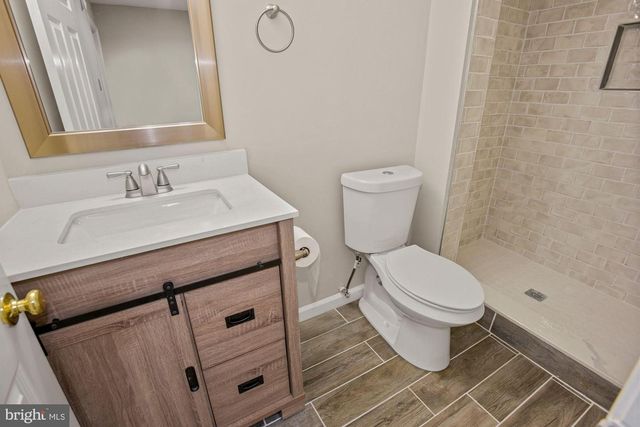 1539 WOODCREST DR, Reston, VA 20194