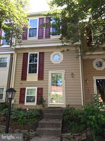 1539 WOODCREST DR, Reston, VA 20194