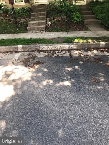 1539 WOODCREST DR, Reston, VA 20194