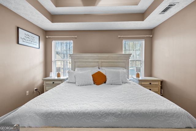 90 Hollow Oaks Court, Newnan, GA 30263