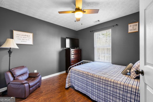 90 Hollow Oaks Court, Newnan, GA 30263