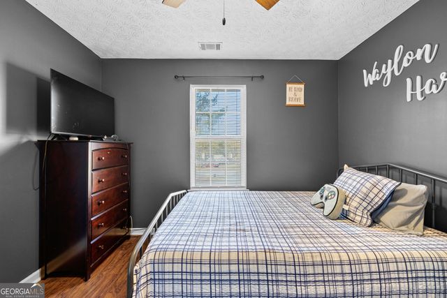 90 Hollow Oaks Court, Newnan, GA 30263