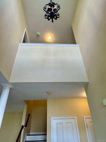 8 Green Court, Middletown, NY 10940