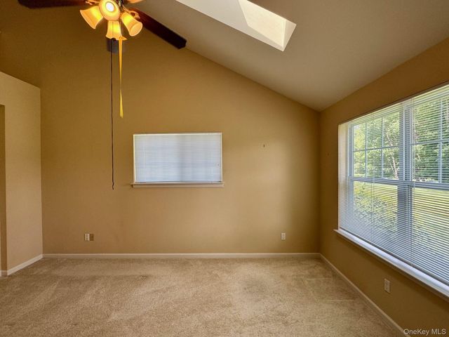 8 Green Court, Middletown, NY 10940