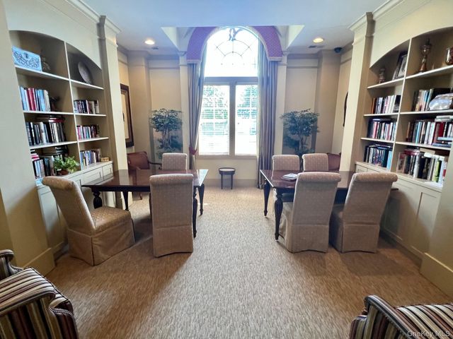 8 Green Court, Middletown, NY 10940