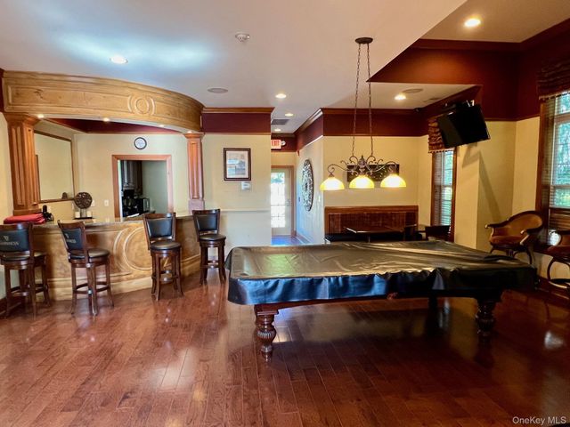 8 Green Court, Middletown, NY 10940