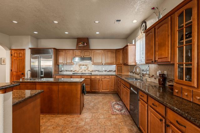9820 Benton Street NW, Albuquerque, NM 87114
