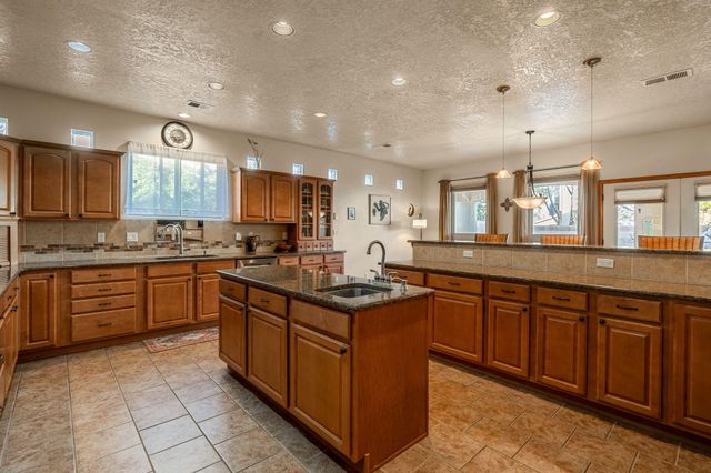 9820 Benton Street NW, Albuquerque, NM 87114