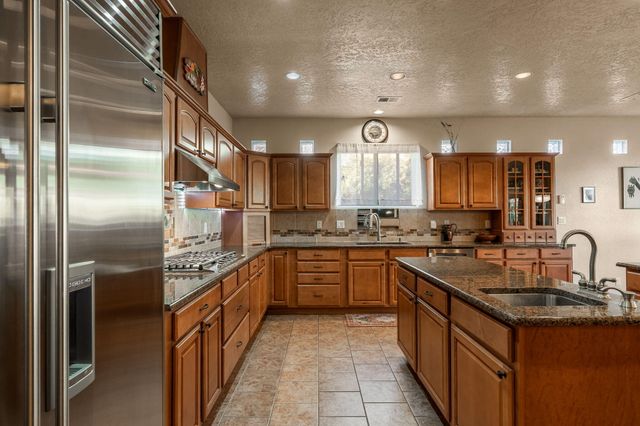 9820 Benton Street NW, Albuquerque, NM 87114