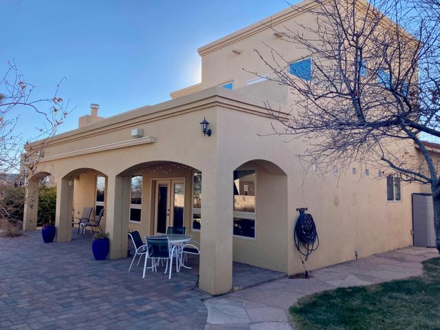 9820 Benton Street NW, Albuquerque, NM 87114