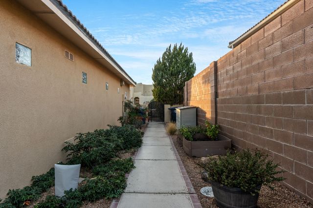 9820 Benton Street NW, Albuquerque, NM 87114